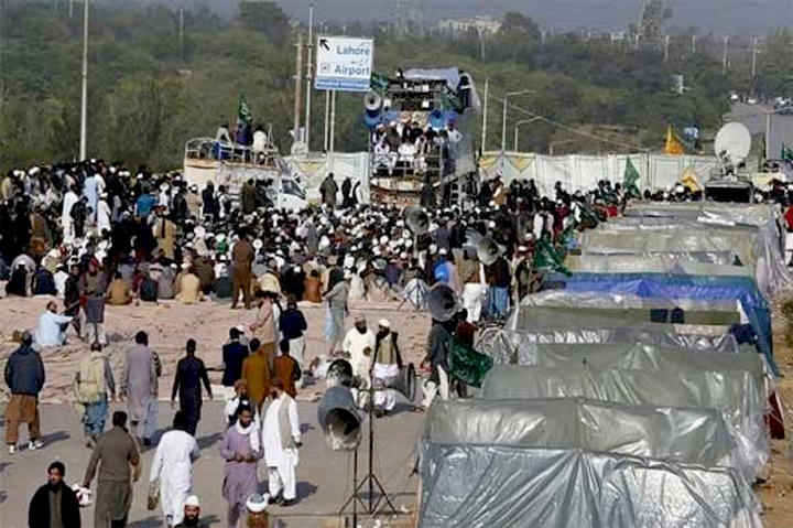 فیض آباد دھرنا کیس کے فیصلے پر عملدرآمد کیلیے کمیشن تشکیل
