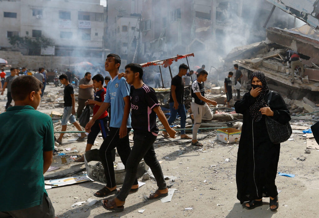 اسرائیلی فوج کی 24 گھنٹوں میں غزہ کے 230 مقامات پر بمباری ، 100 سے زائد فلسطینی شہید