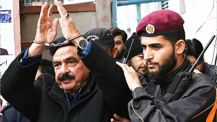 شیخ رشید کی اڈیالہ جیل میں طبیعت ناساز، اسپتال منتقل