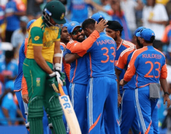 بھارت ٹی 20 کرکٹ کا سلطان بن گیا ، ناقابل شکست ٹیم انڈیا نے 17 سال بعد ٹائٹل اپنے نام کرلیا