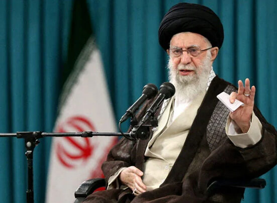 اسرائیل سخت سزا کا انتظار کرے: آیت اللہ علی خامنہ ای