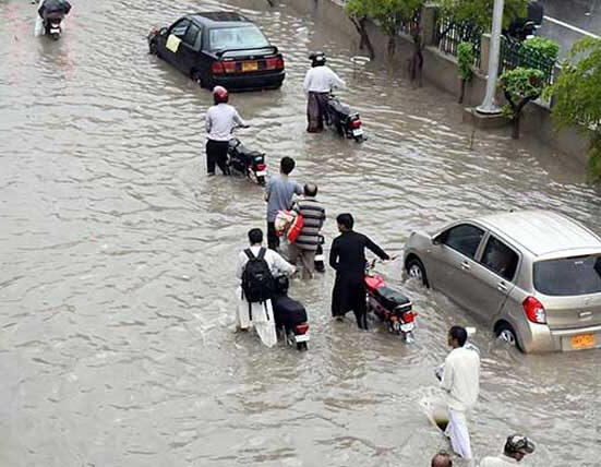 مون سون کا زوردار سپیل ، موسلادھار بارشیں ، کراچی سمیت سندھ میں سکول بند