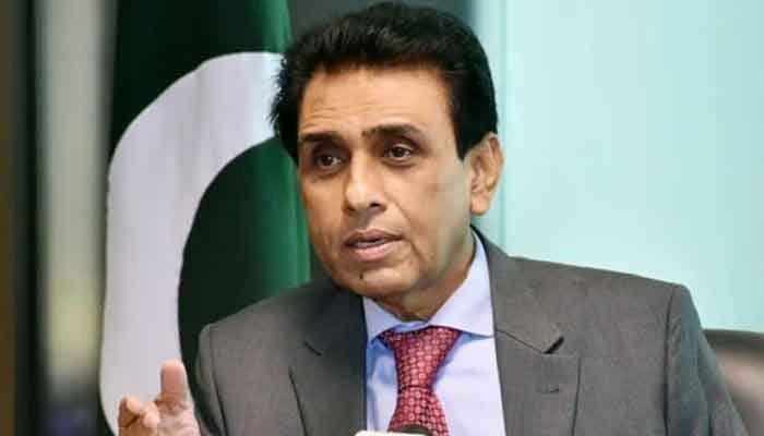 پی ٹی آئی سمیت تمام جماعتوں کو سیاسی بردباری کا مظاہرہ کرنا چاہیے ، خالد مقبول