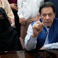 عمران خان 6 اور بشریٰ بی بی کی 1 مقدمے میں عبوری ضمانتوں میں توسیع