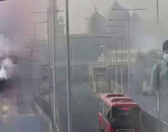 پنجاب کے مختلف شہروں میں سموگ کا زور، لاہور کی فضا انتہائی مضر صحت