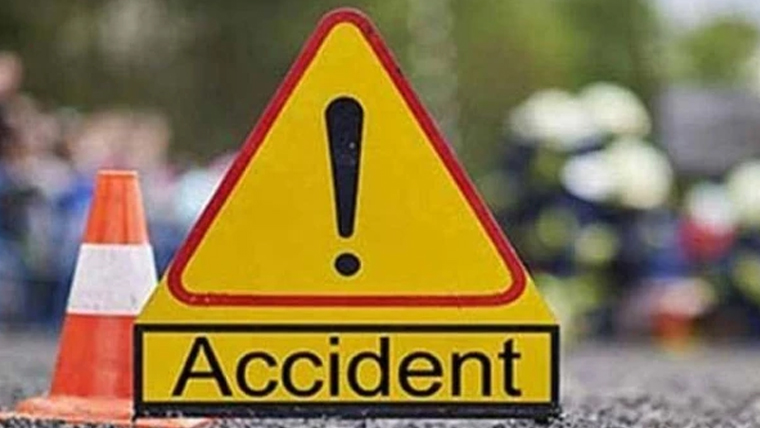 موٹروے ایم ون پر مسافر بس کو حادثہ، 3افراد جاں بحق، متعدد زخمی