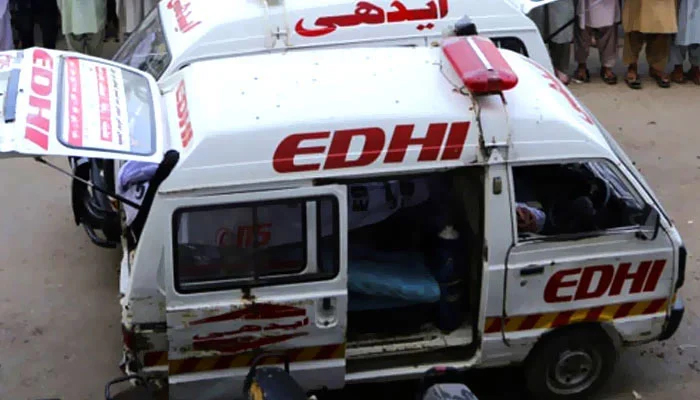 نصیر آباد: ٹرک اور ایف سی کی گاڑی میں ٹکر، اہلکار جاں بحق
