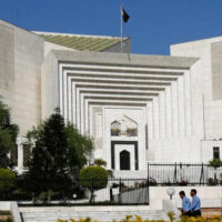 اعجاز چودھری کیخلاف کیس اتنا ہی مضبوط تھا تو فوجی عدالت میں لے جاتے: سپریم کورٹ