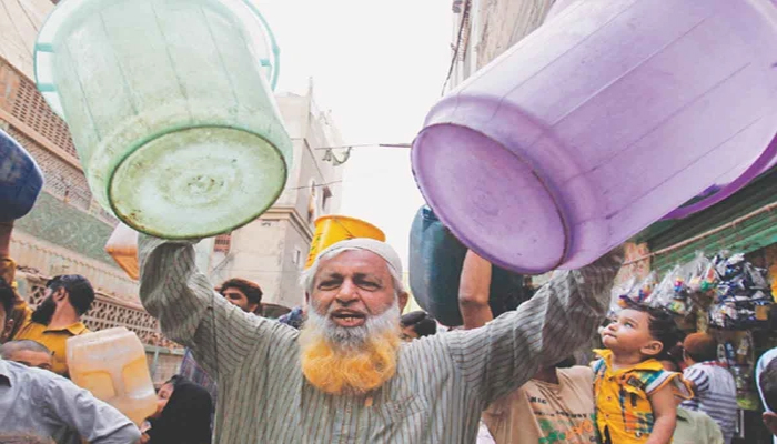 کراچی میں پانی کا بحران سنگین شکل اختیارکرگیا