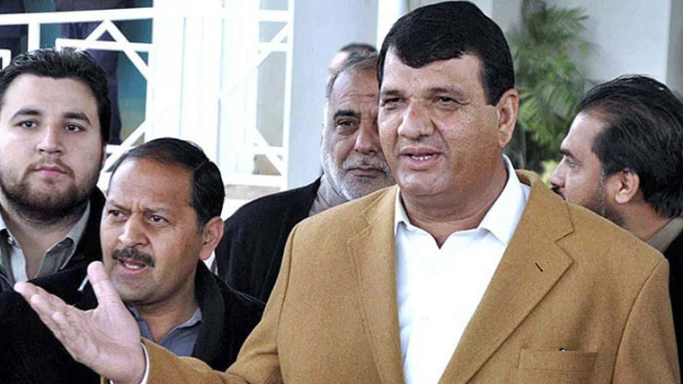 کافی عرصے سے مولانا حامد الحق کو تھریٹس تھے: امیر مقام