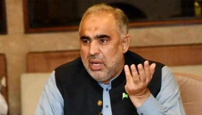 خواجہ آصف میں اخلاقی جرات اور شرم وحیا ہوتی تو مستعفی ہو جاتے: اسد قیصر