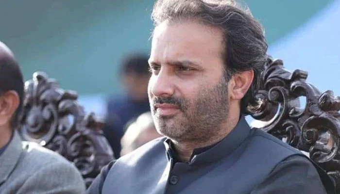 پی ٹی آئی سینیٹر عون عباس بپی پر غیر قانونی شکار کا مقدمہ درج