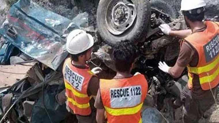 مظفرآباد: جیپ کھائی میں گرنے سے 3 افراد جاں بحق