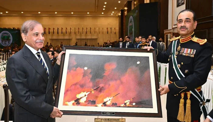 فیلڈ مارشل عاصم منیر کی جانب سے عشائیہ،صدرِ مملکت و وزیرِ اعظم سمیت سیاسی قیادت کی شرکت