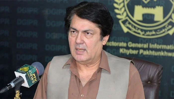 بیرسٹر سیف کی رات دیر گئے عمران خان سے اہم ملاقات، حکومت کیساتھ مذاکرات کے حوالے سے اہم ہدایات لیں