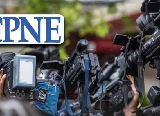 سی پی این ای کی سینئر رپورٹر اکبر نوتیزئی کو نوٹس بھیجے جانے اور سرفراز شاہ کی گرفتاری کی شدید مذمت