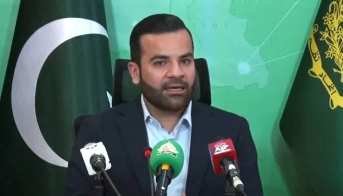 آئین موم کی ناک نہیں جسے ذاتی پسند و ناپسند کے مطابق موڑ دیا جائے، عقیل ملک