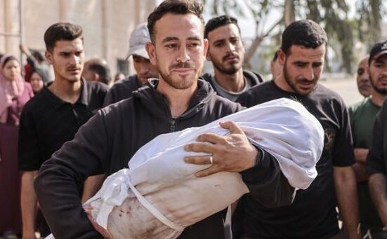 اسرائیل کی امن معاہدے کی پھر خلاف ورزی، 120 میزائل حملے، 98 فلسطینی شہید