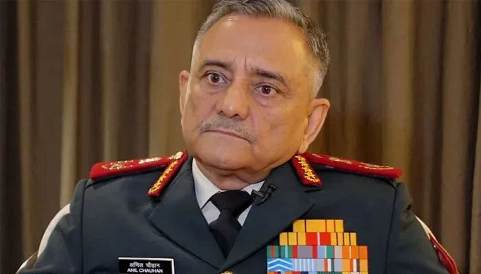 طیارے گرنے کے اعتراف پر دفاعی ماہر بھارتی جنرل پر برس پڑے
