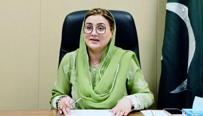 وزیرِاعلی خیبرپختونخوا کی ایئرایمبولینس ریسکیو کیلئے نہیں پہنچ سکی: عظمی بخاری