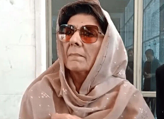 بانی پی ٹی آئی نے کہا ہے اس حکومت کو قبول نہیں کرنا، چاہے ساری زندگی جیل میں رہوں: علیمہ خان