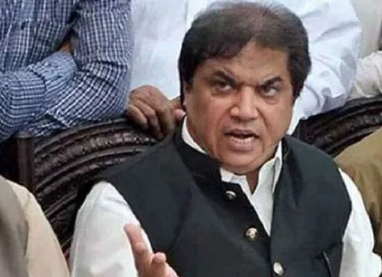 وزیر ریلوے کا اچانک راولپنڈی اسٹیشن کا معائنہ، گندگی اور ناکافی سہولتوں پر برہم