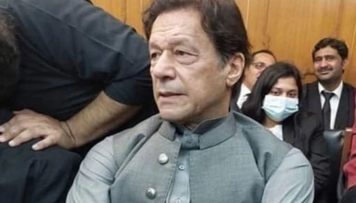 بانی پی ٹی آئی عمران خان میں آنکھوں کی سنگین بیماری کی تشخیص