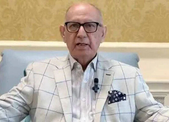 پی ٹی آئی نے پھر ثابت کیا کہ اس کا آئینی تقاضوں سے کوئی تعلق نہیں: عرفان صدیقی