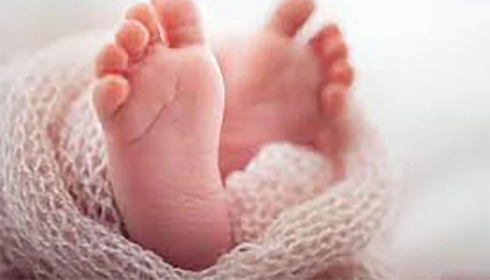 کراچی،خاتون کے ہاں 5 بچوں کی پیدائش، 2 انتقال کرگئے