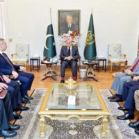 وزیرِ اعظم سے ترک وزیرِ خارجہ و دفاع کی ملاقات، آرمی چیف بھی موجود