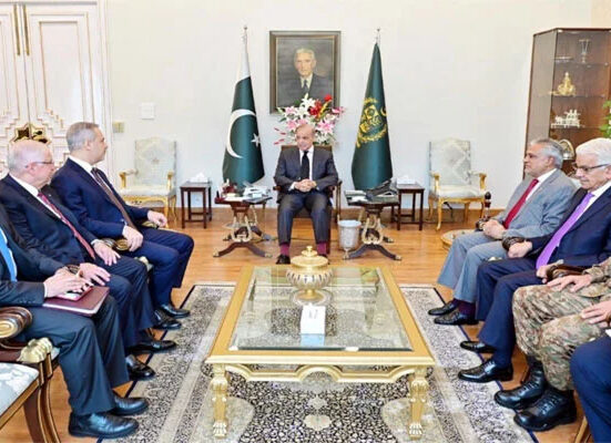 وزیرِ اعظم سے ترک وزیرِ خارجہ و دفاع کی ملاقات، آرمی چیف بھی موجود