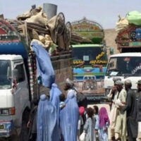 افغان مہاجرین کی بےدخلی کا عمل شروع، وزارت داخلہ کا نوٹیفکیشن بھی آگیا