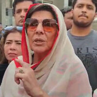 بانی پی ٹی آئی نے کہا ہے اگلی تحریک 14 اگست کو ہے، علیمہ خان