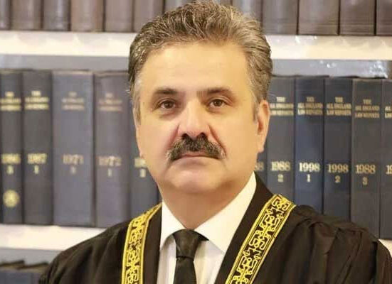 حقائق کی جانچ سپریم کورٹ کا کام نہیں، صرف قانون کی خلاف ورزی کو دیکھیں گے: چیف جسٹس