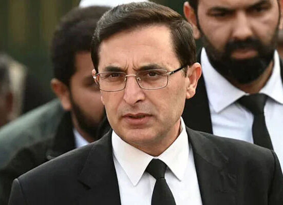 اب ہم بانی پی ٹی آئی کی رہائی کو یقینی بنا کر دم لیں گے: بیرسٹر گوہر