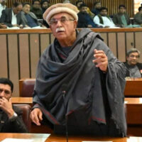 آئیں ہم سب توبہ کریں اور ایک دوسرے کو معاف کریں: محمود خان اچکزئی