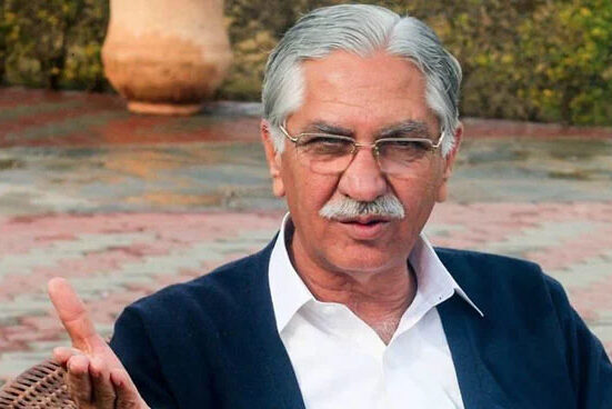 موجودہ آئین کو چھیڑا گیا تو نیا بنانا مشکل ہو گا: نیئر حسین بخاری