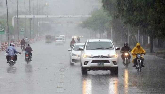 کراچی میں آئندہ چند گھنٹوں کے دوران بارش کا امکان