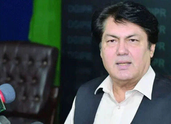 پنجاب میں گرفتاریوں کے باوجود عوام بڑی تعداد میں سڑکوں پر نکلے، بیرسٹر سیف