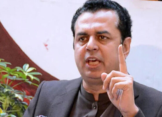 آنٹی ریحانہ ہوں یا کوئی اور قانون 80 سالہ شخص توڑے یا 18 سال کا، ایک جیسی بات ہے، طلال چوہدری