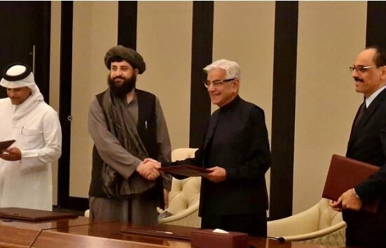 جنگ بند، پاکستان اور افغانستان ایک دوسرے کی سرزمین کا احترام کریں گے: وزیر دفاع