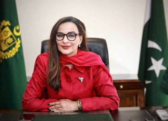 بھارت چناب پر منصوبے سے باز آئے، ہزیمت اٹھائے گا: شیری رحمان