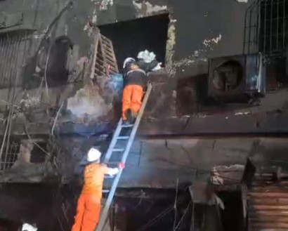 سانحہ گل پلازہ کا مقدمہ نامعلوم افراد کیخلاف درج، غفلت اور لاپرواہی کی دفعات شامل