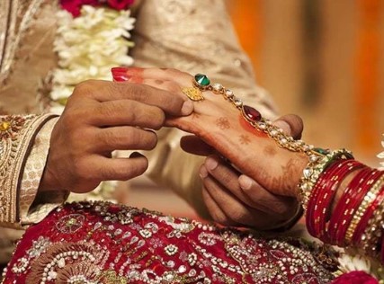 حق مہر کی مکمل ادائیگی تک بیوی شوہر سے علیحدہ رہنے کا اختیار رکھتی ہے، لاہور ہائیکورٹ
