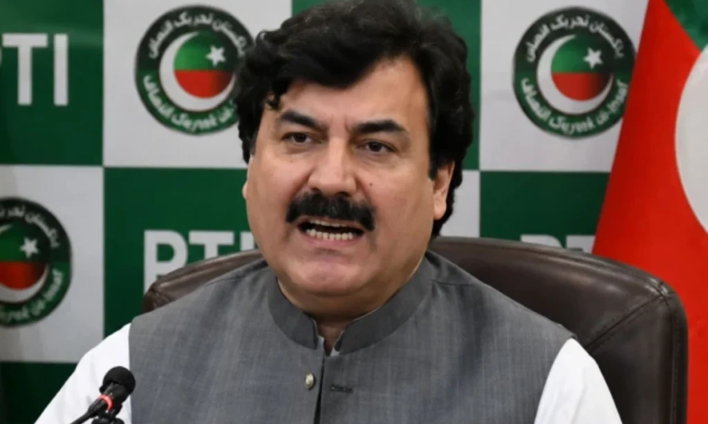 پی ٹی آئی دہشتگردی کی حامی نہیں، جنگ میں فوج کے ساتھ ہیں، شوکت یوسفزئی